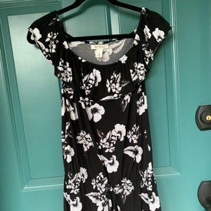 White House Black Market tunic top size Small
